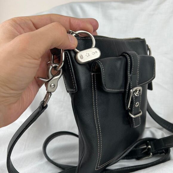 Authentic Coach Runway Black Leather Crossbody Messenger Bag Purse 9" x 7.5" - Picture 3 of 7